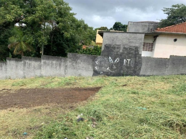 Terreno à venda em Guaianazes, São Paulo, SP
