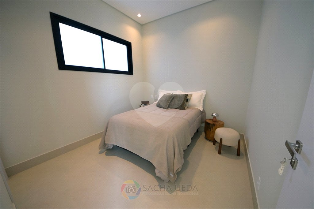 Casa à venda com 4 suítes no condomínio Villa dos Pinheiros, Indaiatuba - SP