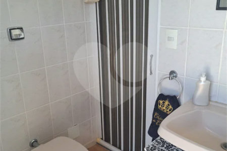 Casa Ampla com 5 Dormitórios, Piscina e Lazer Completo em Terreno de 1.260 m²