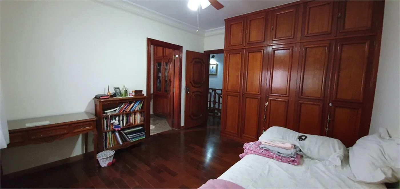 Casa à venda com 4 suítes em Vila Cordeiro, São Paulo, SP