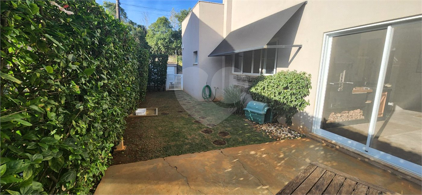 Casa à venda com 5 quartos, sendo 3 suítes, no condomínio Residencial Saint German, Araçoiaba da Serra - SP