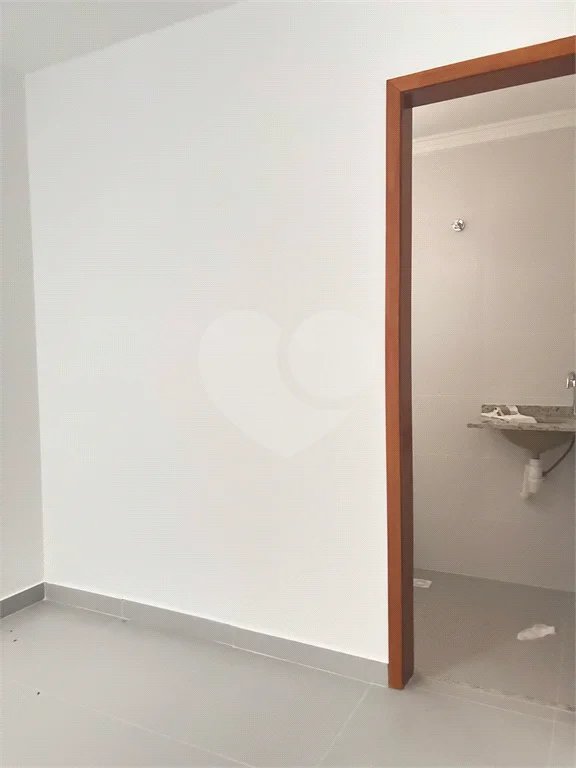 Casa à venda com 2 quartos, sendo 1 suíte, no condomínio Maracujas, São Paulo - SP