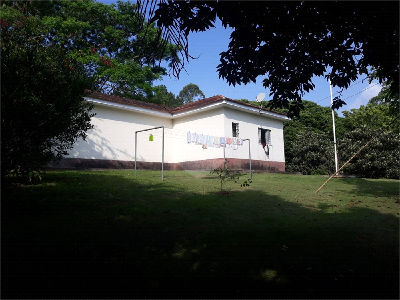 Chácara à venda com 3 quartos, sendo 2 suítes,  no Centro (canguera), São Roque, SP