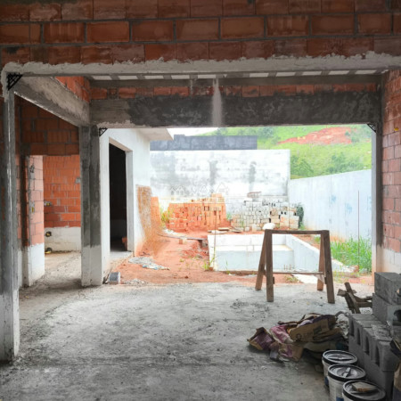 Casa à venda com 3 quartos, sendo 1 suíte,  em Loteamento Parque Residencial Serras de Atibaia II, Atibaia, SP
