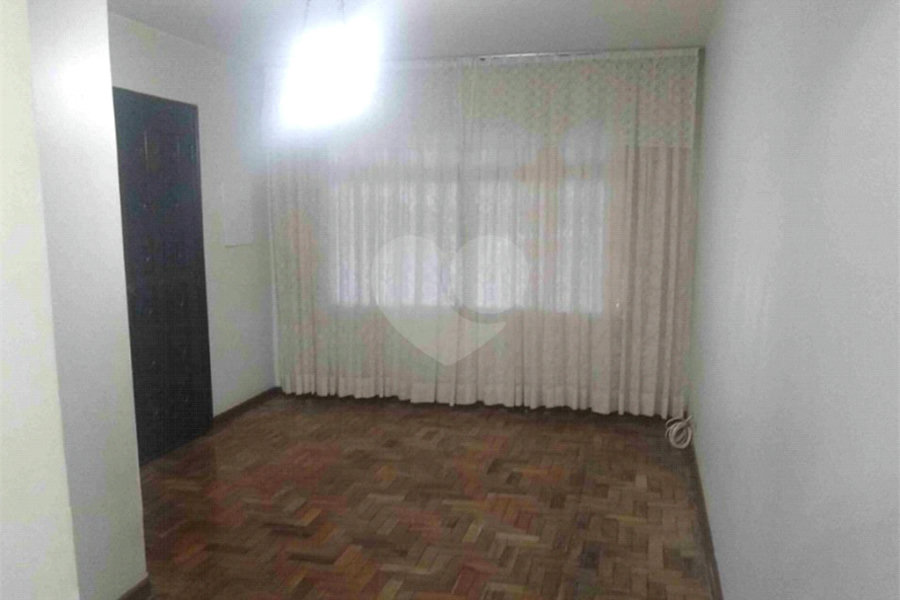 Sobrado à venda com 3 quartos no Brasilândia, São Paulo, SP