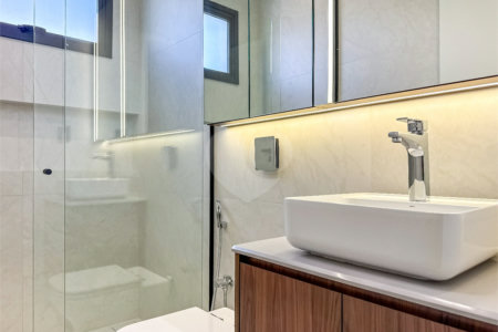 Casa à venda com 3 suítes no condomínio Villa dos Pinheiros, Indaiatuba - SP