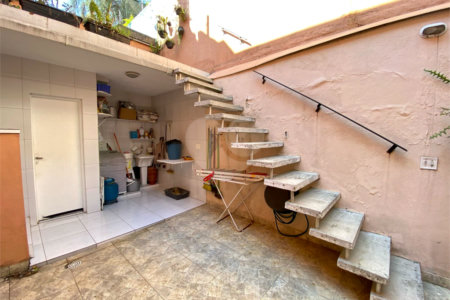 Sobrado à venda com 3 quartos em Vila Clementino, São Paulo, SP