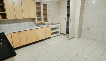 Sobrado à venda com 3 quartos, sendo 1 suíte,  em Vila Constança, São Paulo, SP