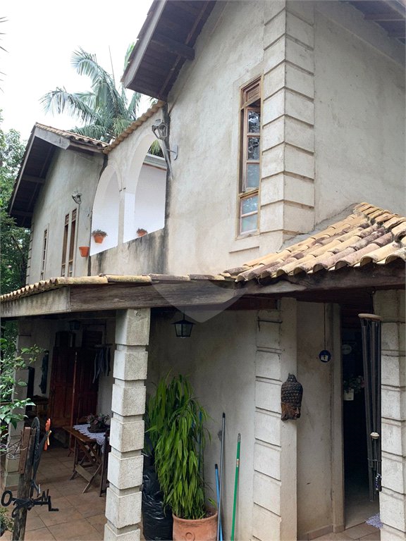 Sobrado à venda com 4 suítes em Tremembé, São Paulo, SP
