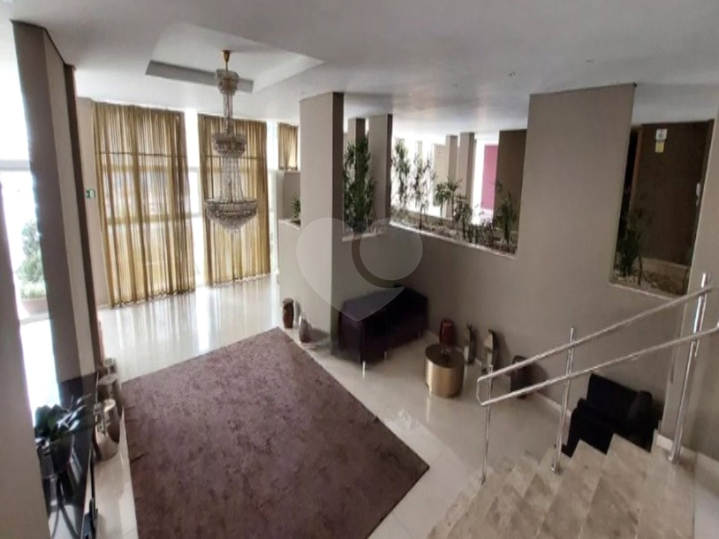 Apartamento á venda MOBILIADO com 128m², 3 suítes, 2 vagas, no centro de Santo André