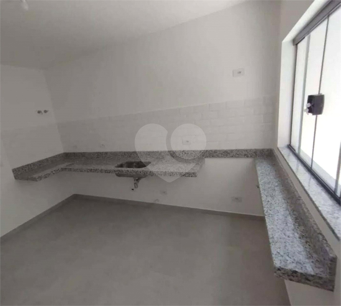 Sobrado à venda com 3 quartos, sendo 1 suíte,  em Jardim Maristela, São Paulo, SP