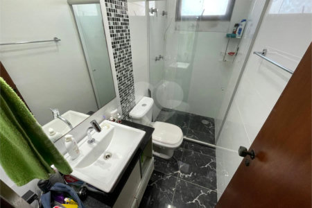 Apartamento à venda com 3 quartos, sendo 1 suíte, em Parque Bairro Morumbi, São Paulo, SP