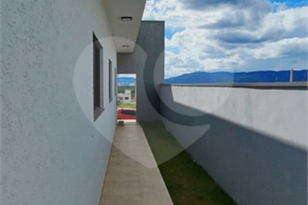 Casa à venda com 3 quartos, sendo 1 suíte, no condomínio Mosaico Essence, Mogi das Cruzes - SP