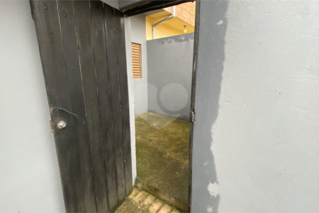 Casa para alugar com 2 quartos, sendo 1 suíte,  em Vila Carolina, Itapetininga, SP