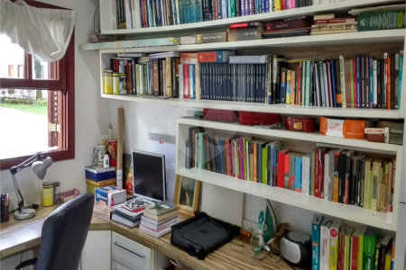 Casa à venda com 4 quartos, sendo 2 suítes,  no condomínio Ypê Branco I, São Paulo - SP