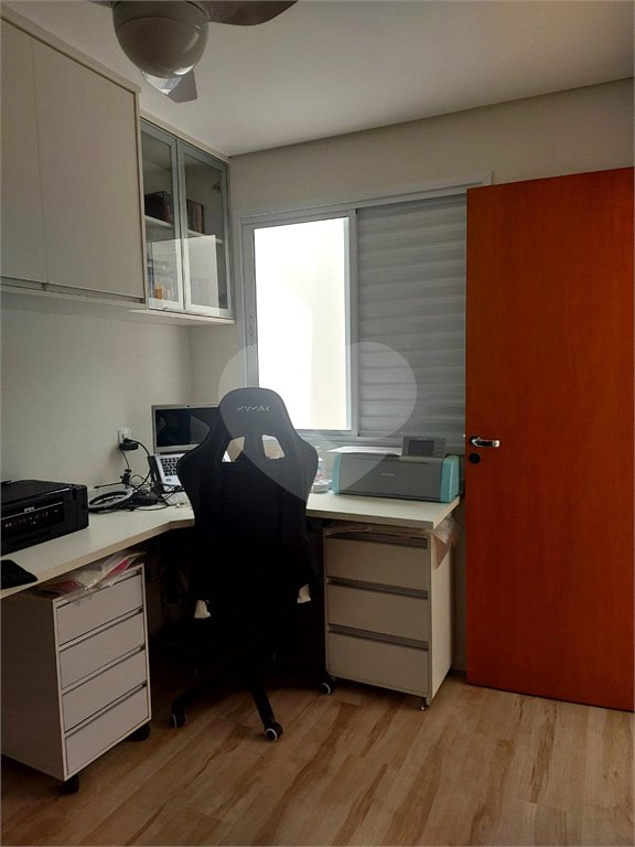 Casa à venda com 3 suítes no condomínio Residencial Gaya, São Paulo - SP