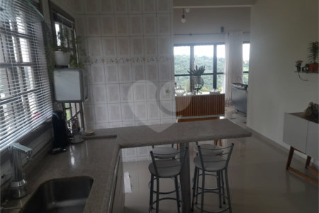 Casa à venda com 3 quartos, sendo 2 suítes, no condomínio Outeiro das Flores, Itupeva - SP