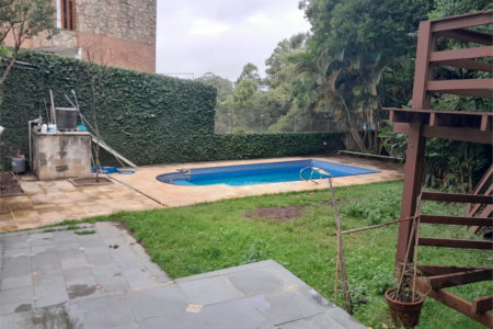 Sobrado à venda com 6 quartos, sendo 3 suítes,  em Rolinópolis, São Paulo, SP