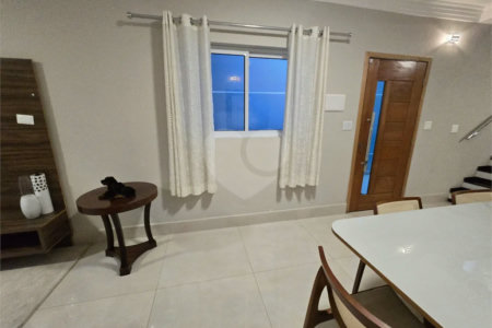 Casa à venda com 3 quartos, sendo 1 suíte, em Santa Teresinha, São Paulo, SP