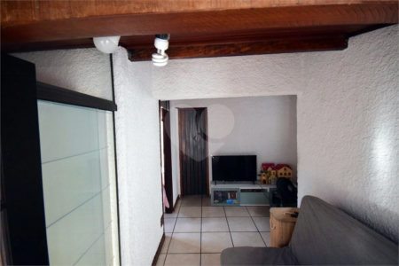 Casa à venda com 5 quartos, sendo 1 suíte, no condomínio Vivendas, Rio de Janeiro - RJ