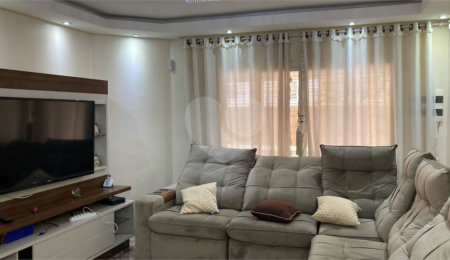 Sobrado à venda com 3 quartos, sendo 1 suíte,  em Jardim Santa Beatriz, Guarulhos, SP