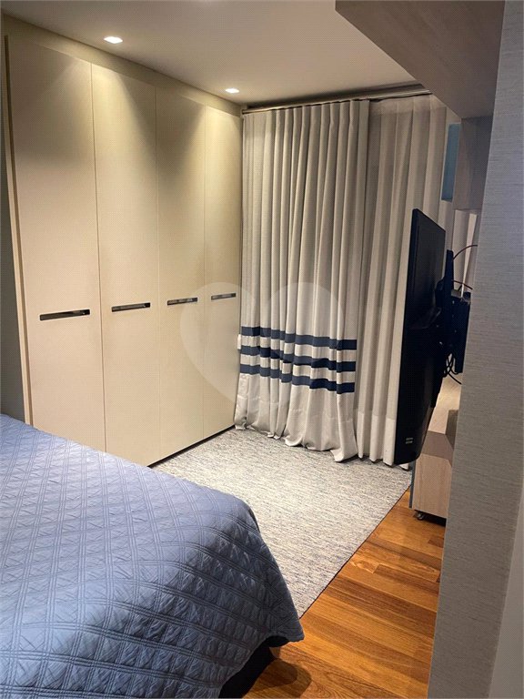 Apartamento mobiliado alto padrão, para venda ou locação, com 4 suítes e 4 vagas, em condomínio-clube no Ipiranga!
