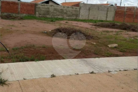 Terreno com 176,00 m² .