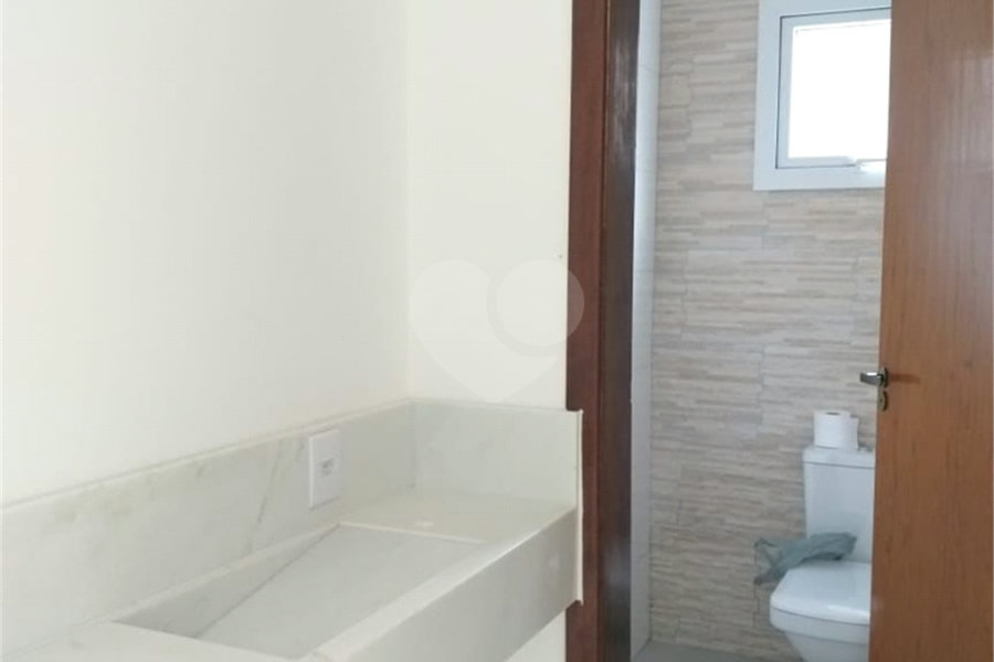Casa à venda com 2 quartos, sendo 1 suíte, no condomínio Figueira Garden, Atibaia - SP