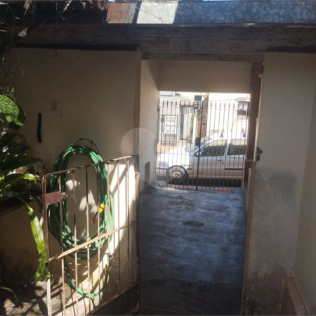 Casa à venda com 2 quartos no Centro, Araraquara, SP