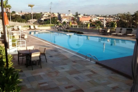 Casa à venda com 3 suítes no condomínio Residencial Central Parque, Salto - SP