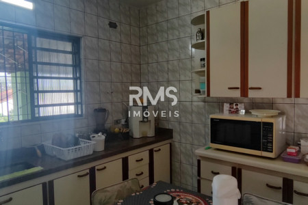 Chácara à venda com 4 quartos, sendo 2 suítes,  em Chácara Sete Quedas, Itu, SP