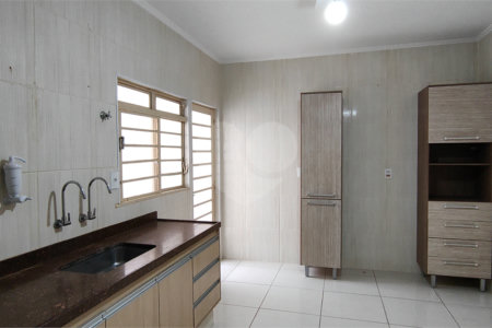 Casa à venda com 3 quartos, sendo 1 suíte, no Centro, Itu, SP