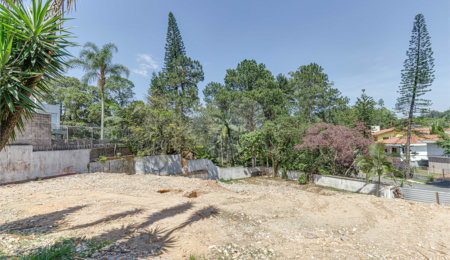 Terreno à venda com 1 quarto em Jardim Marajoara, São Paulo, SP