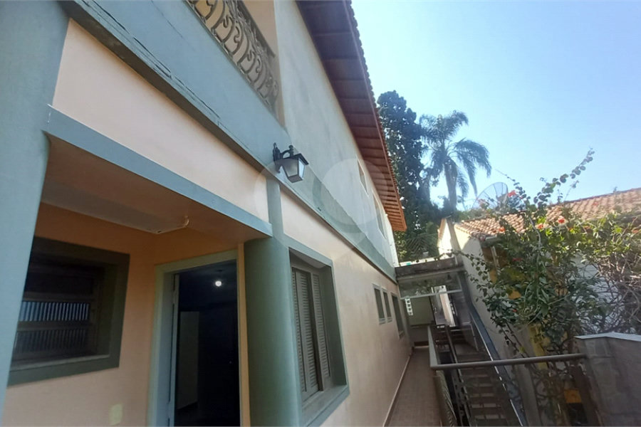 Sobrado à venda com 4 quartos, sendo 2 suítes, em Tremembé, São Paulo, SP