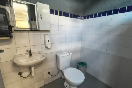 Prédio à venda em Cidade dos Bandeirantes, São Paulo, SP