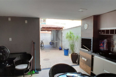 Casa à venda com 3 quartos, sendo 1 suíte, em Campo Grande, Rio de Janeiro, RJ