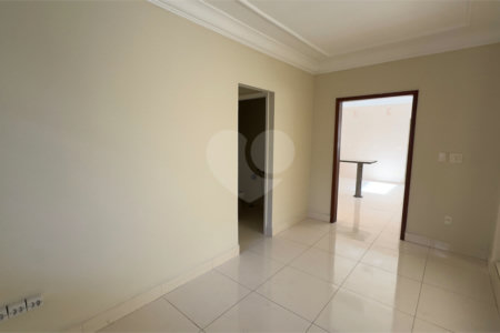 Casa para alugar com 4 quartos, sendo 3 suítes, em Vila Sfeir, Indaiatuba, SP