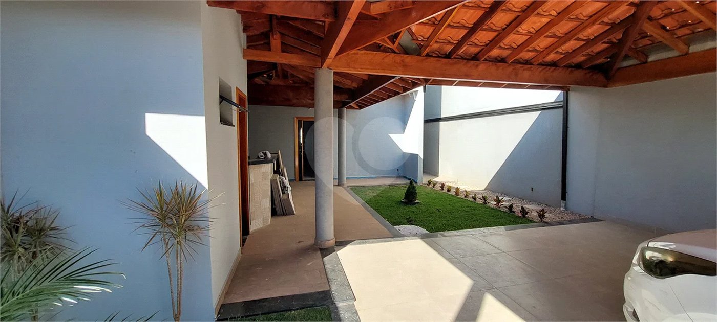 Casa à venda com 3 quartos, sendo 1 suíte,  no condomínio Residencial Mônaco, Piracicaba - SP