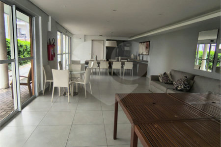 Apartamento à venda com 2 quartos, sendo 1 suíte, em Jardim Carambeí, São Roque, SP