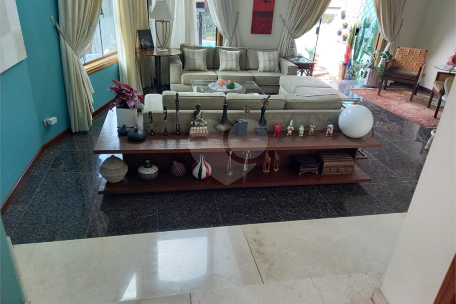 Casa à venda com 4 suítes no condomínio Bibi II, São Paulo - SP