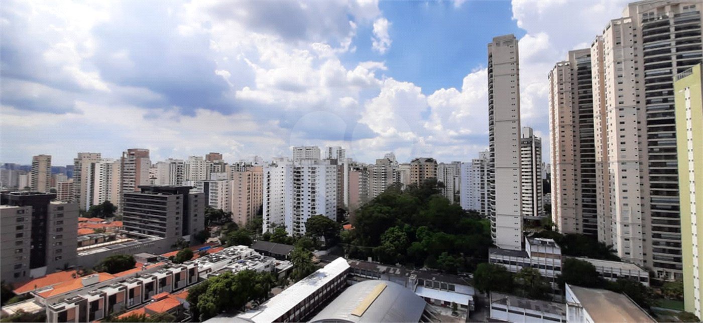 Apartamento à venda com 4 quartos, sendo 3 suítes, em Cidade Monções, São Paulo, SP