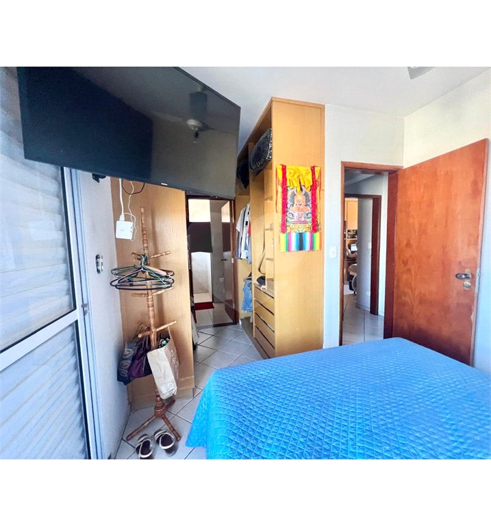 Casa à venda com 3 quartos, sendo 1 suíte, no condomínio Heráclito Graça, São Paulo - SP