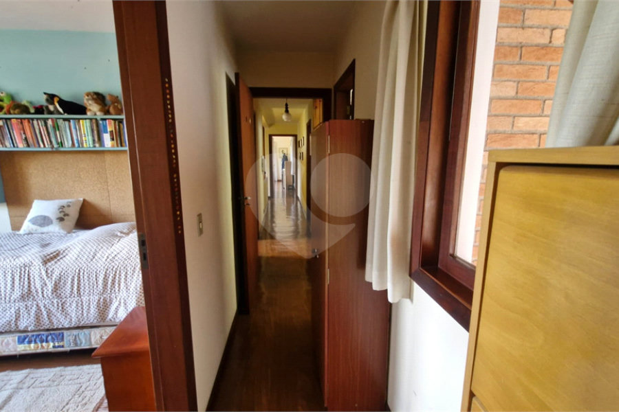 Sobrado à venda com 4 quartos, sendo 1 suíte, em Tremembé, São Paulo, SP