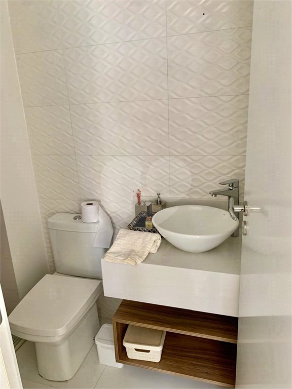 Apartamento à venda com 2 quartos, sendo 1 suíte, em Alto da Lapa, São Paulo, SP