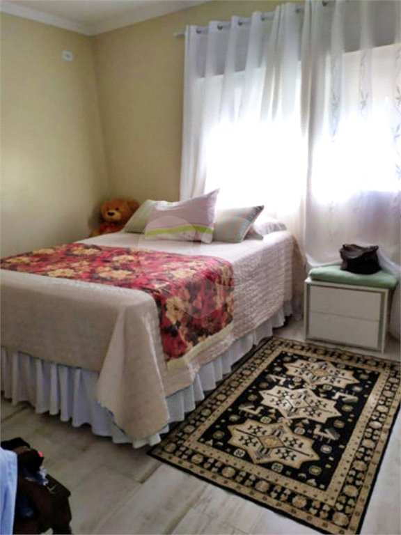 Sobrado à venda com 3 quartos, sendo 1 suíte,  em Horto, São Paulo, SP