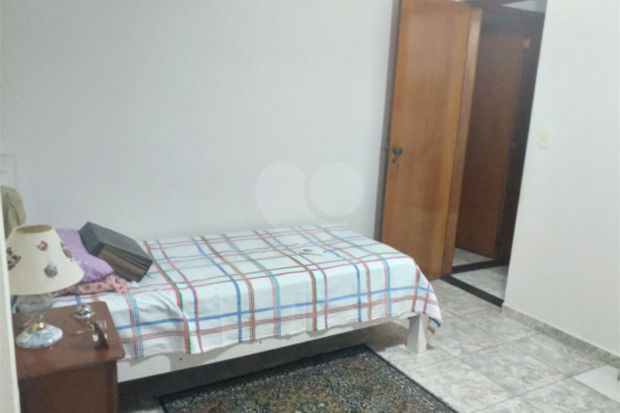 Casa Térrea à venda com 4 quartos em Imirim, São Paulo, SP