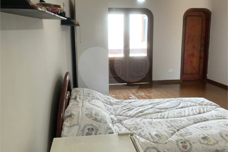 Sobrado à venda com 3 quartos, sendo 1 suíte,  em Vila Maria Alta, São Paulo, SP