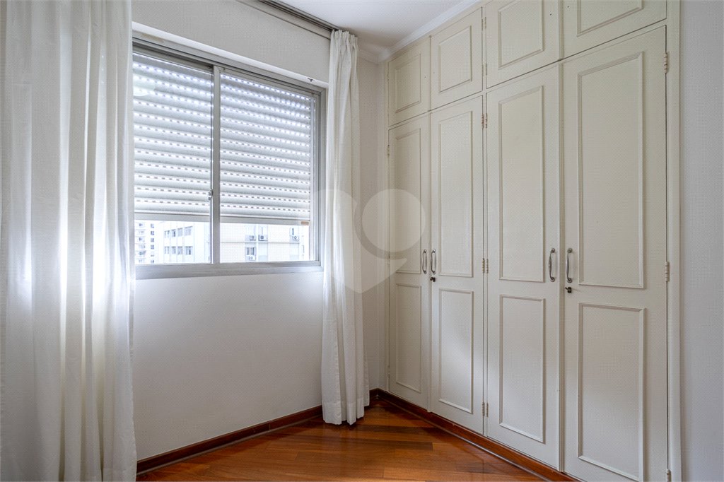 Apartamento à venda com 3 quartos, sendo 1 suíte, em Jardim Paulista, São Paulo, SP