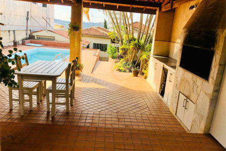 Casa à venda com 3 suítes no Centro, Atibaia, SP