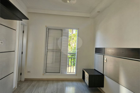 Casa à venda com 2 quartos, sendo 1 suíte, no condomínio Vitória Park, Suzano - SP